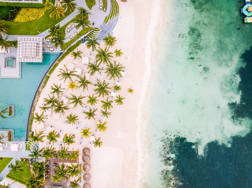 Beachfront Location