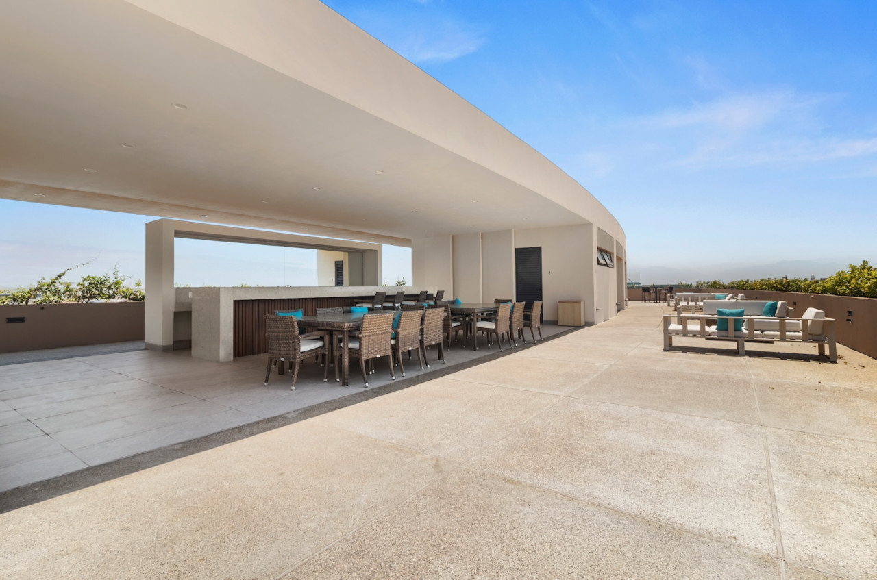 Rooftop Bar & Lounge Area